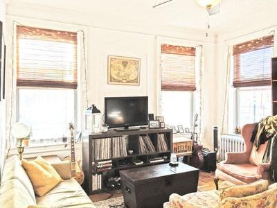 144 Franklin St #2B - Photo 2 of 3