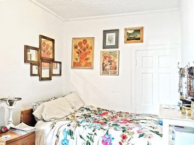 144 Franklin St #2B - Photo 3 of 3