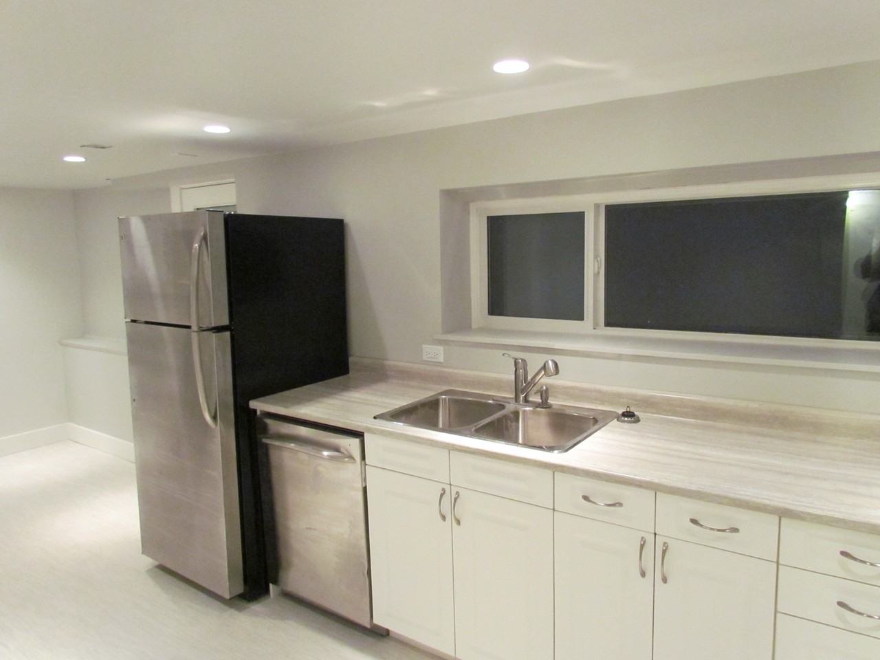 1520 Cedarglen Rd - Photo 2 of 4