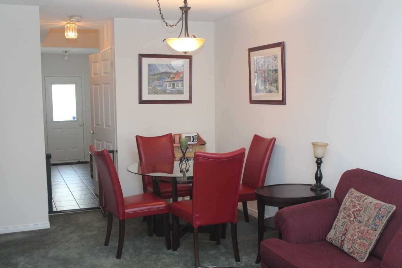 37 Gray Crescent - Photo 2 of 7