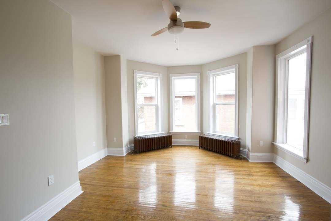 309 Ontario St - Photo 3 of 9