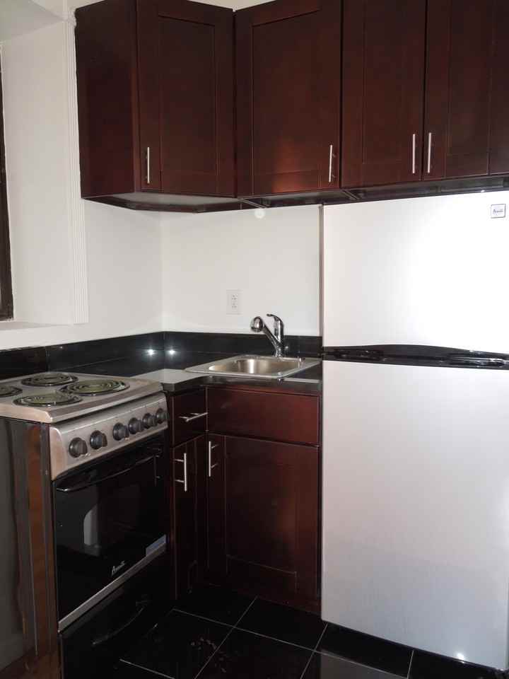 234 E 14th St - Photo 2 of 2