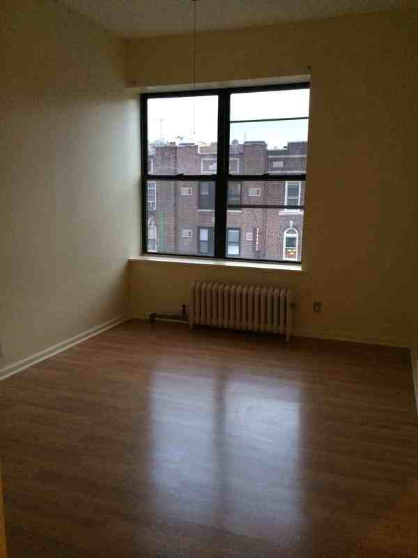 3418 30th Ave - Photo 3 of 6