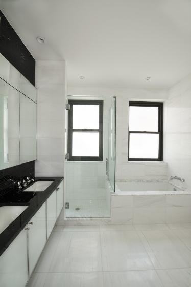 295 Broad St - Photo 2 of 4