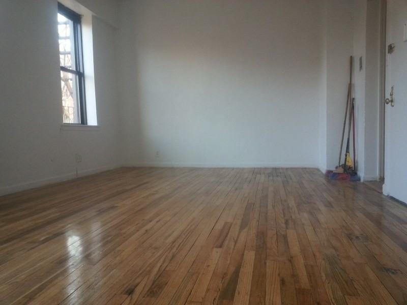 186 Clarkson - Photo 2 of 2