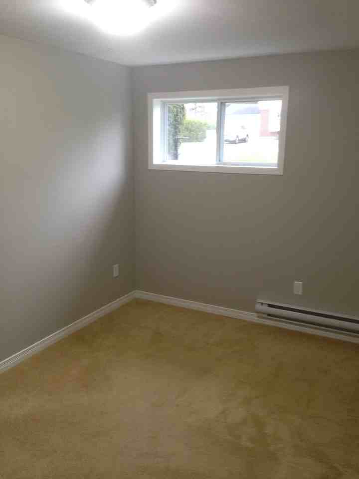 17 Oriole Crescent - Photo 3 of 4