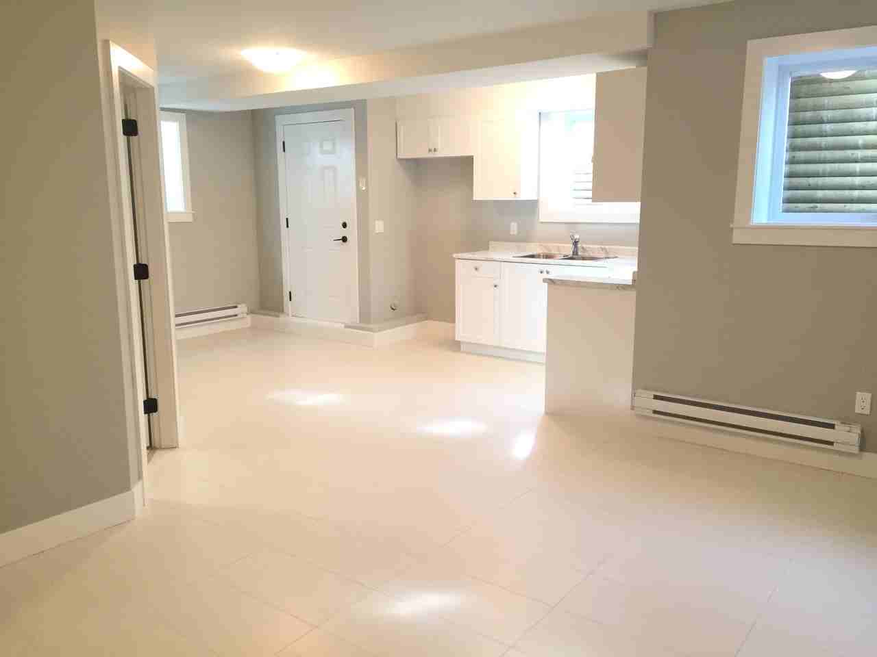 6300 165 St - Photo 2 of 6