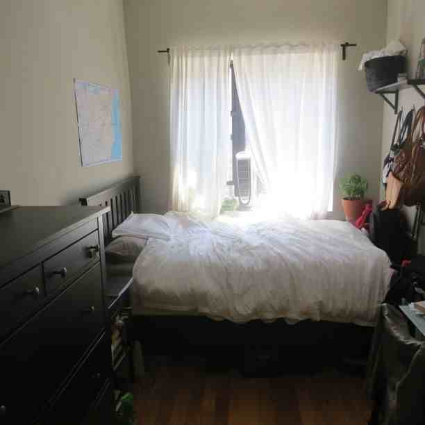 263 Melrose St - Photo 3 of 9