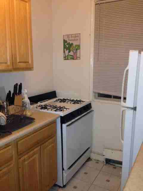 2732 Porter St NW - Photo 2 of 5
