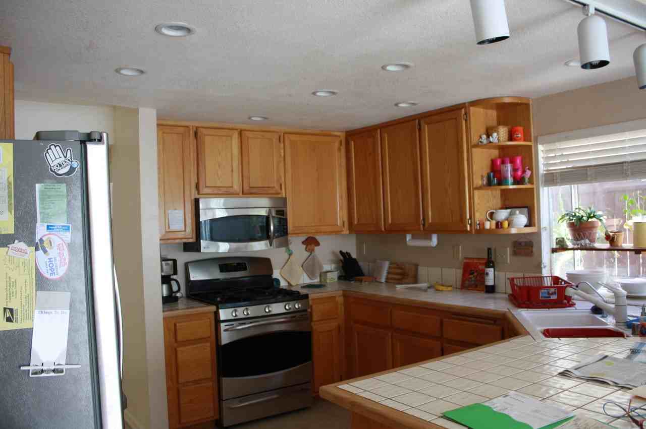 34937 Hollyoak Way - Photo 2 of 9