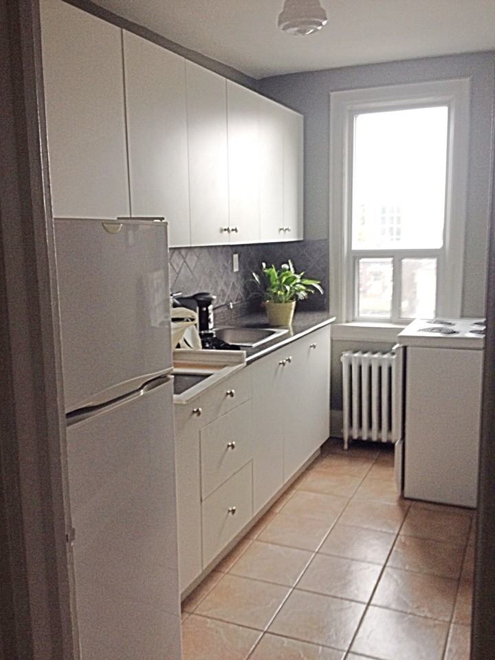 37 Jane St - Photo 2 of 6