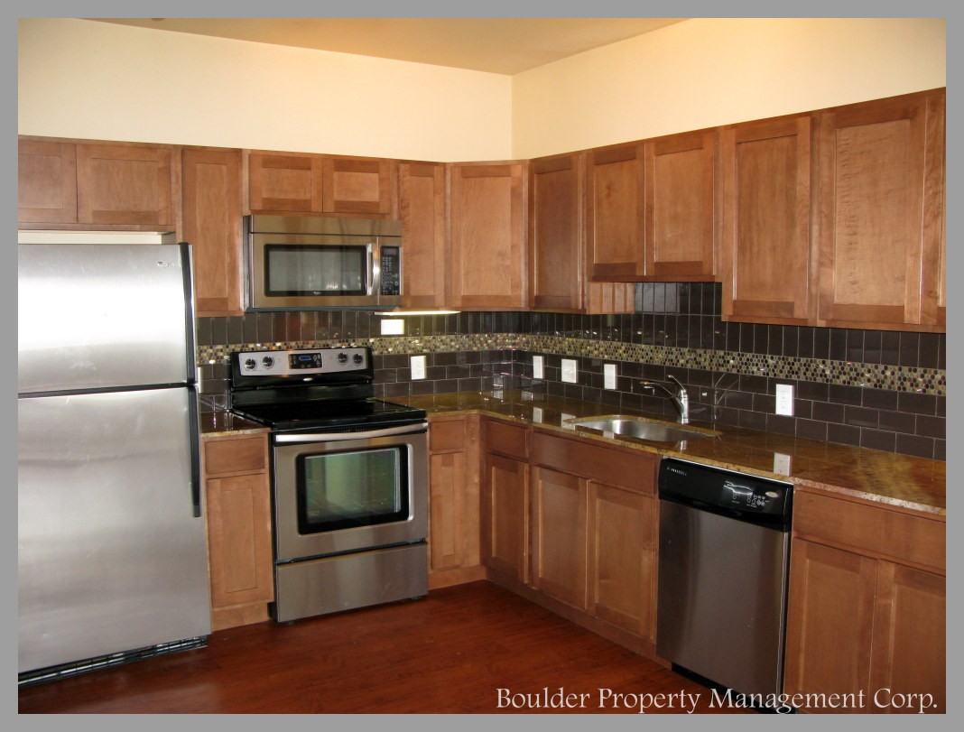 1350 College Ave - Photo 2 of 7
