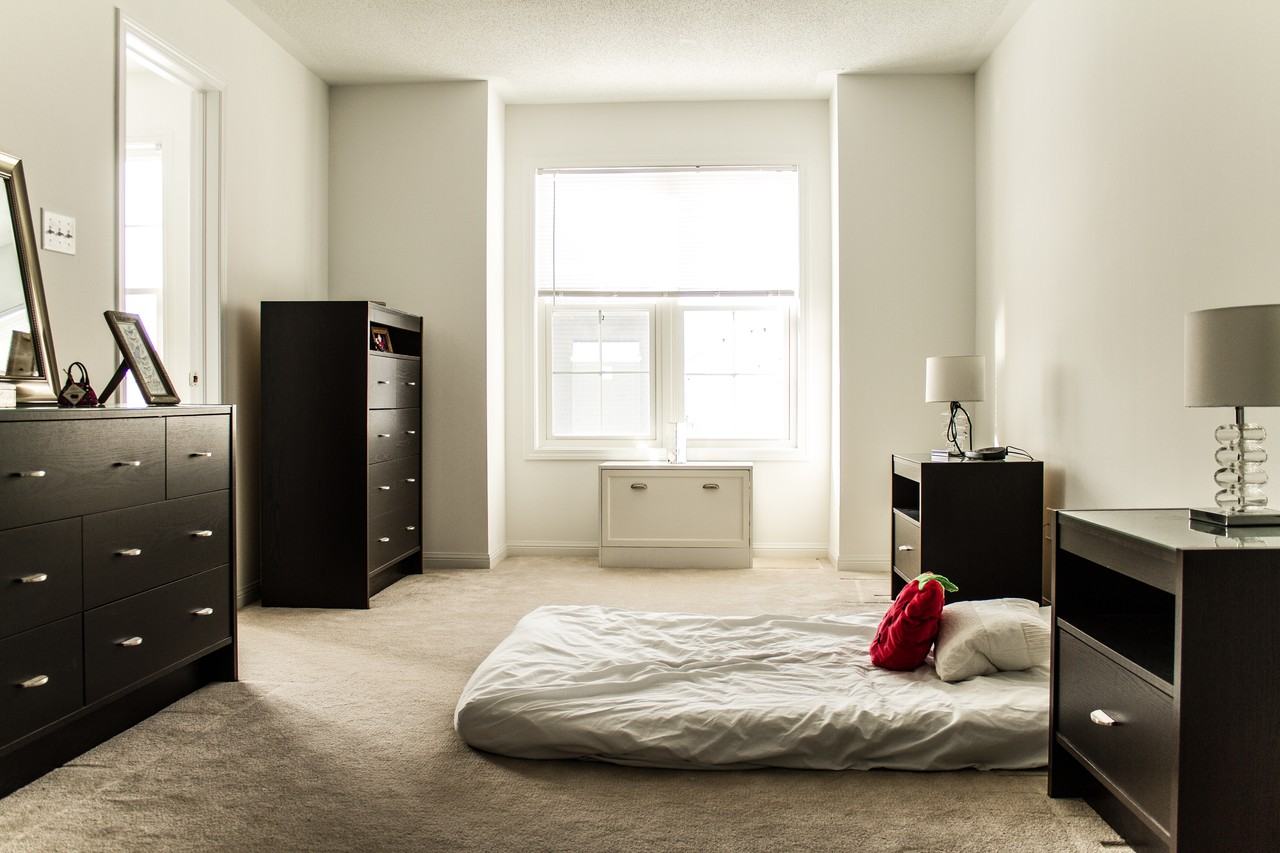 104 Battersea Cres - Photo 3 of 12