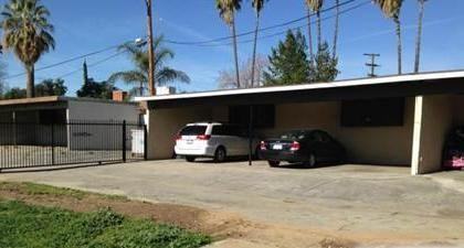 2618 W 5th St 4 - Photo 2 of 3