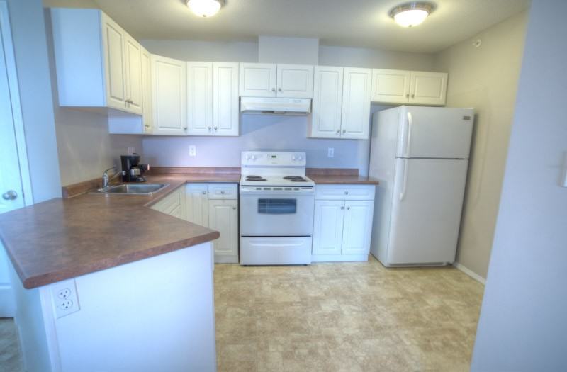 636 Isabelle St - Photo 2 of 9