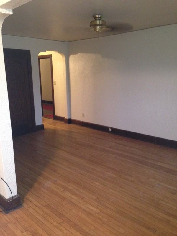 1428 E Capitol Dr - Photo 3 of 3