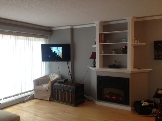 343 4 Ave NE - Photo 2 of 9