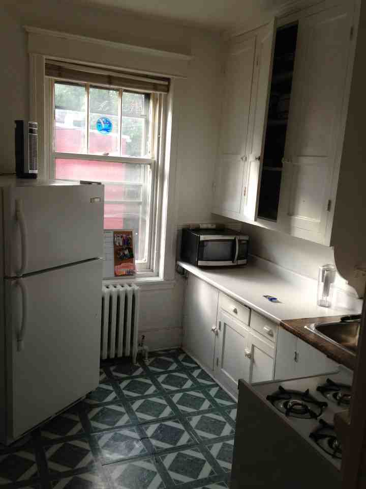 3540 Rue Durocher #9 - Photo 3 of 5