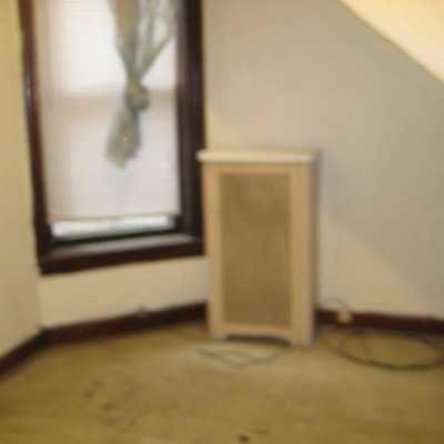 1348 N Hamlin Rd - Photo 3 of 6