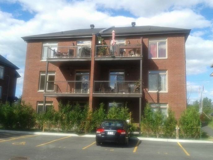 203 Rue Broad, Gatineau, QC J9H 7M3 2 Bedroom Apartment for Rent for