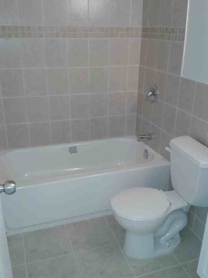 165 Barrington Ave - Photo 2 of 2