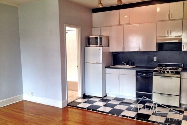 148 Willow St 5F - Photo 2 of 7