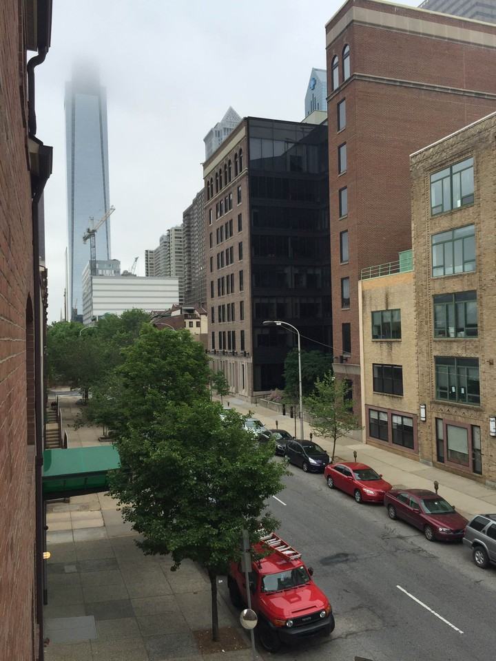 2127 Arch St #2B - Photo 2 of 8