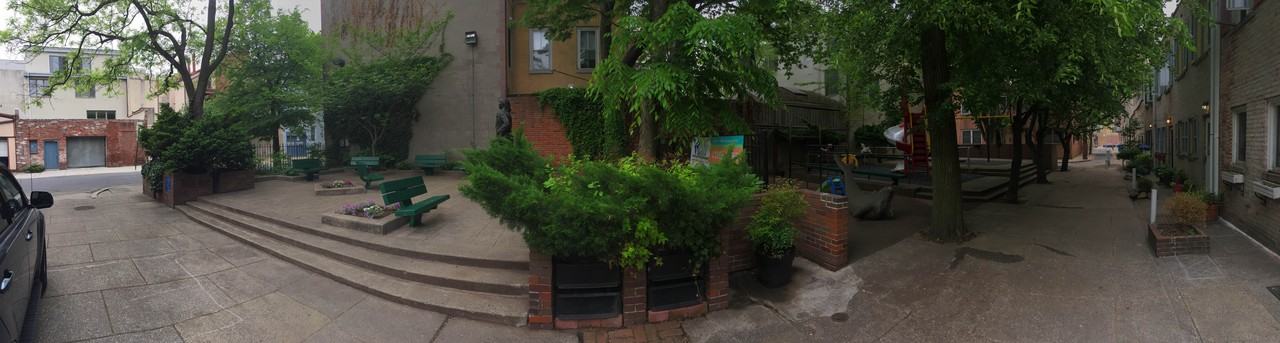 2127 Arch St #2B - Photo 3 of 8