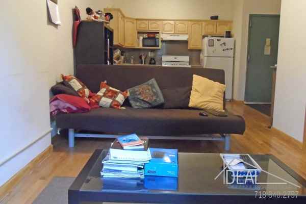 424 7th Ave - Photo 2 of 7