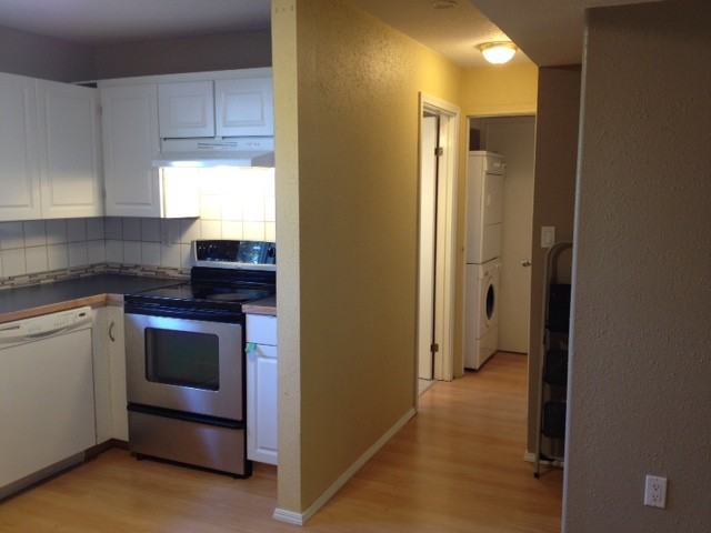 1446 Van Bien Ave - Photo 3 of 6