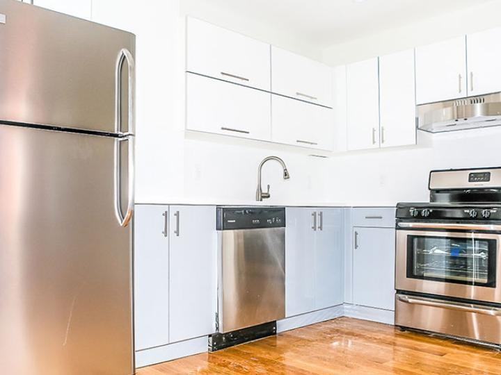 279 6th St - Photo 2 of 7