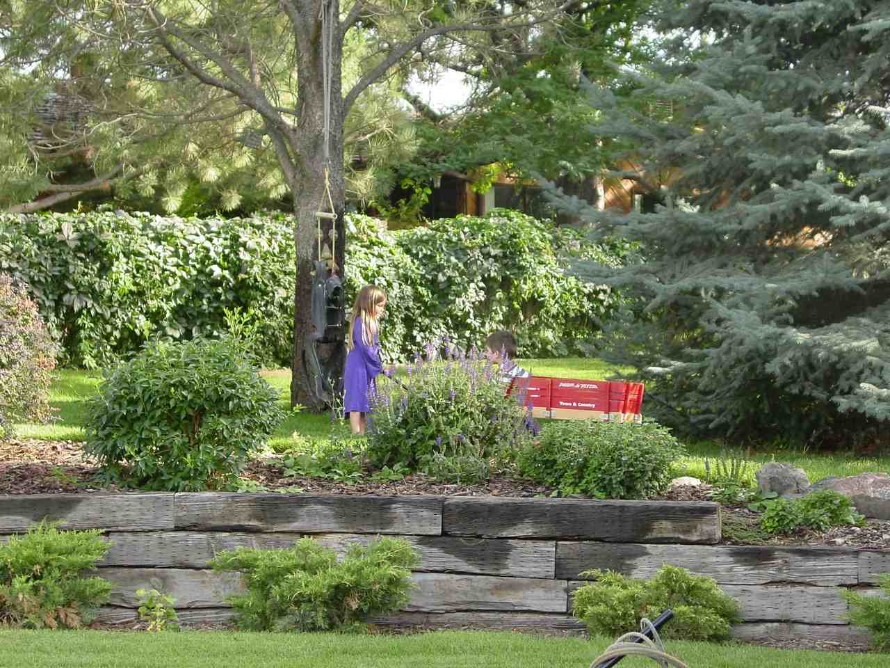 2155 Mckinley Ct - Photo 2 of 3