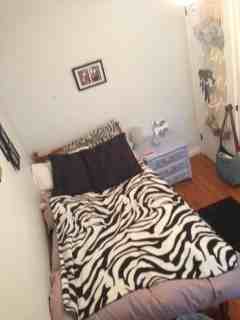 201 Islington Ave - Photo 2 of 8