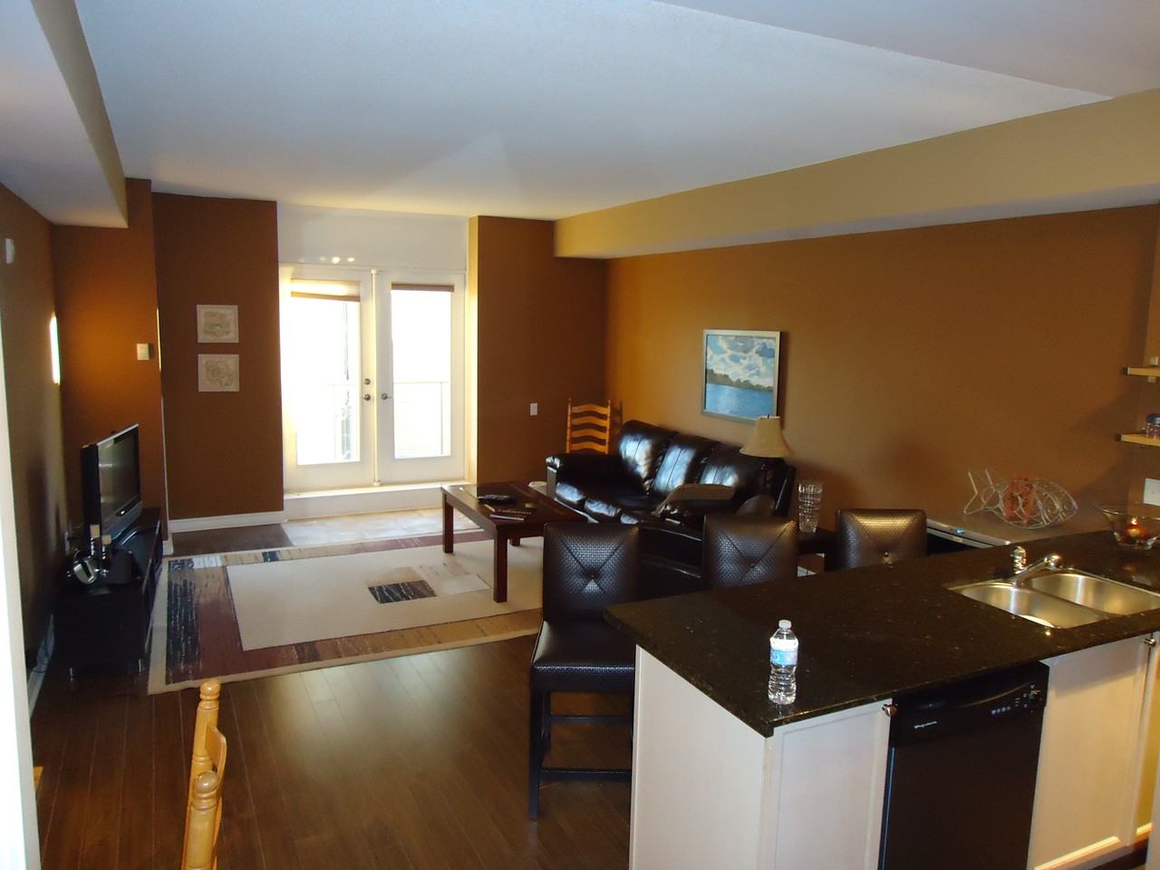 4196 Dundas St W - Photo 2 of 7