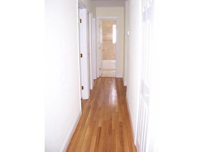 7412 Lisle Ave - Photo 3 of 20