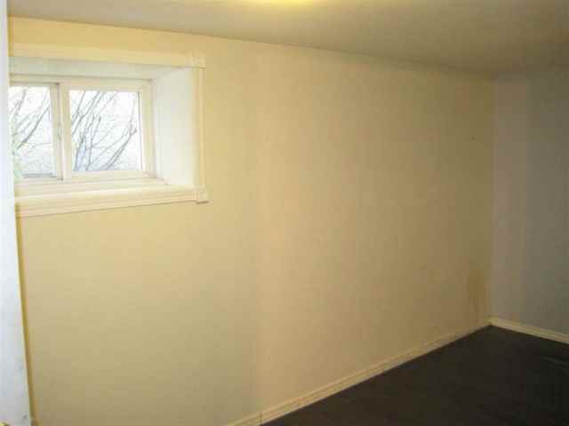 514 5 St NE - Photo 3 of 4