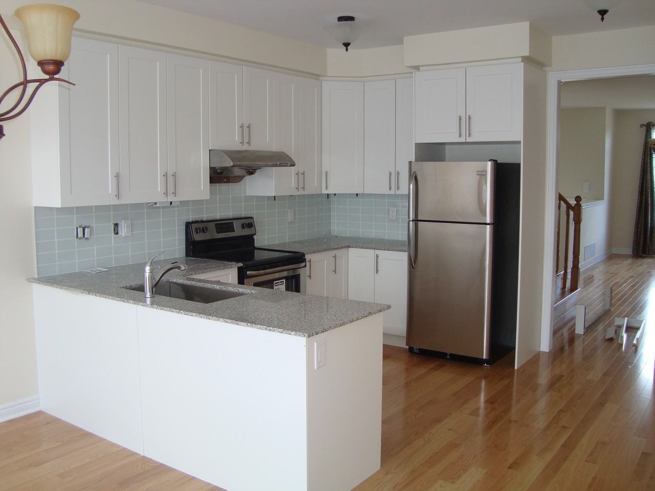 85 Dundas Way - Photo 3 of 15