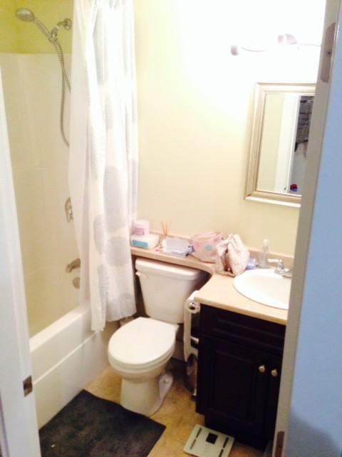 934 Falaise Crescent - Photo 3 of 4