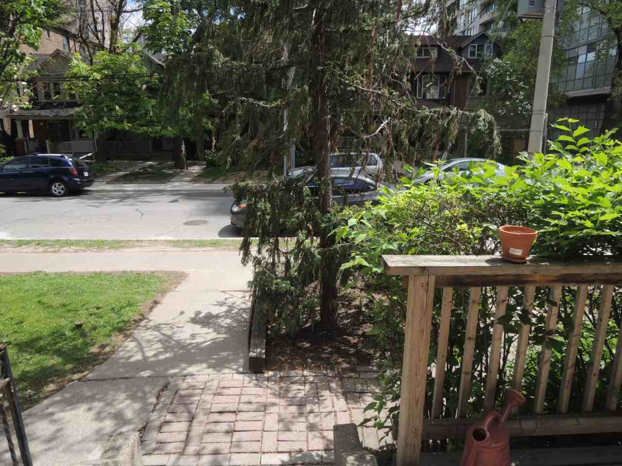 14 Raglan Ave - Photo 2 of 20
