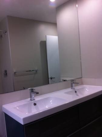 690 W 20th Ave - Photo 2 of 10