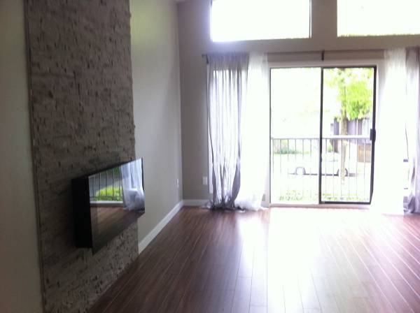 690 W 20th Ave - Photo 3 of 10