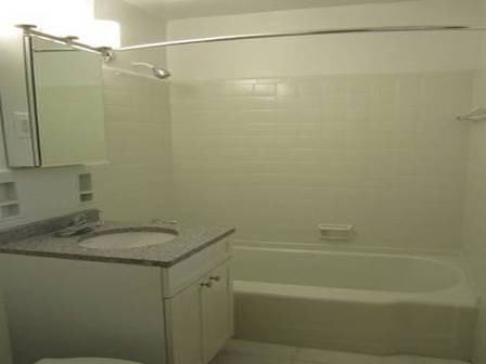 8665 Bay Pkwy - Photo 3 of 3