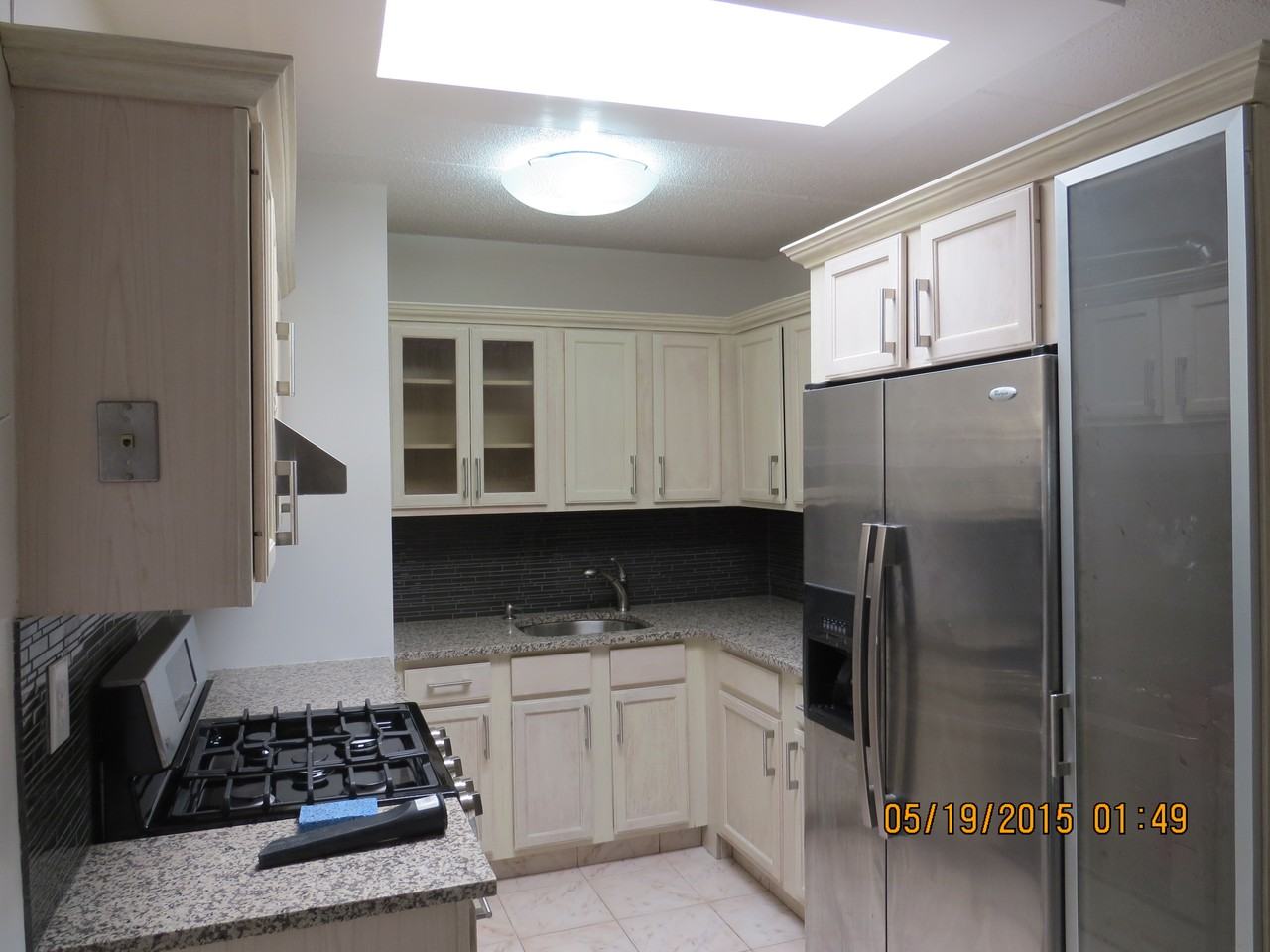128 Grove St - Photo 3 of 8