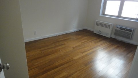 4 W 91st St - Photo 2 of 5