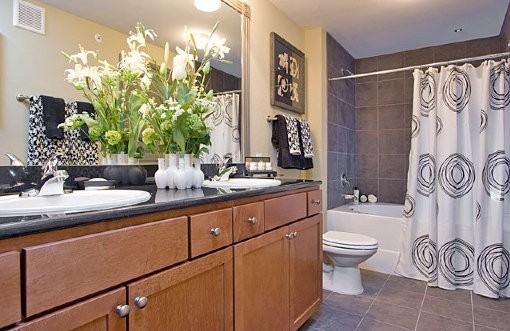 2017 Red River St #Q324 - Photo 3 of 3