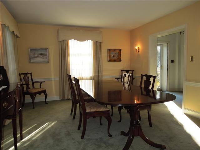 3213 Fordham Rd - Photo 3 of 12