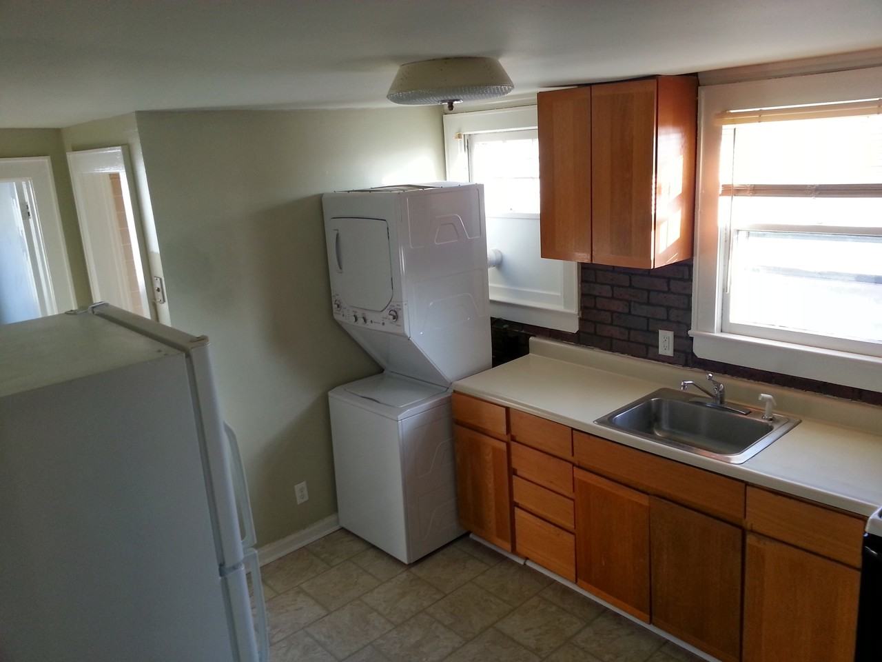 227 E 7th St - Photo 2 of 6