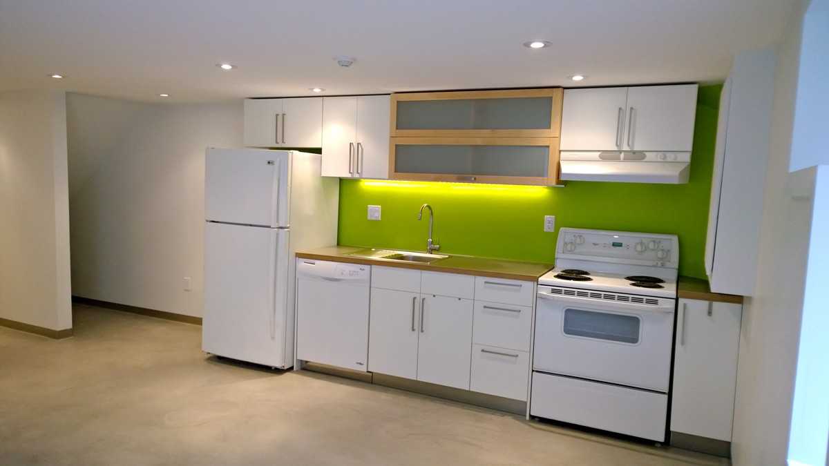 1 Henderson Ave - Photo 3 of 10