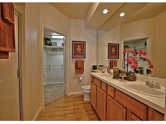 1333 W 38th St #A362 - Photo 2 of 4