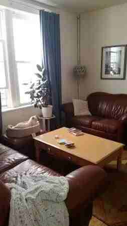 916 N Damen Ave #1R - Photo 2 of 4